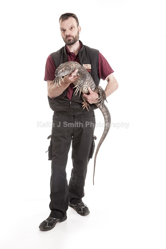 2SKJ8813 - Roaming Reptile Show. II