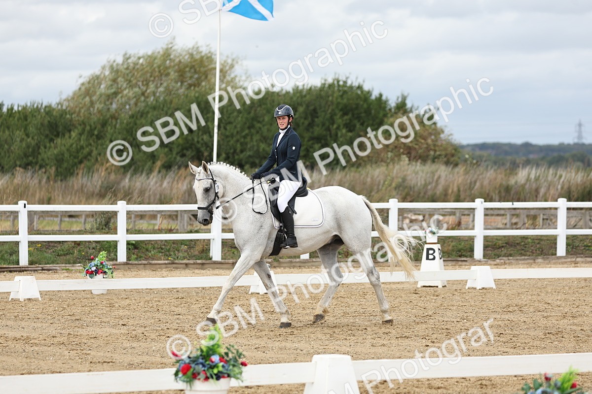 SBM_002638 - Class 7 - Novice 2 Warm Up