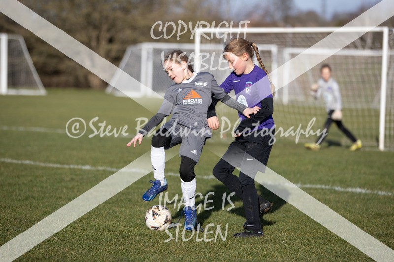 1DX30816 - 2026-01-17 FC Abbey Meads U9 Purple Girls V Develop FC U9 Girls