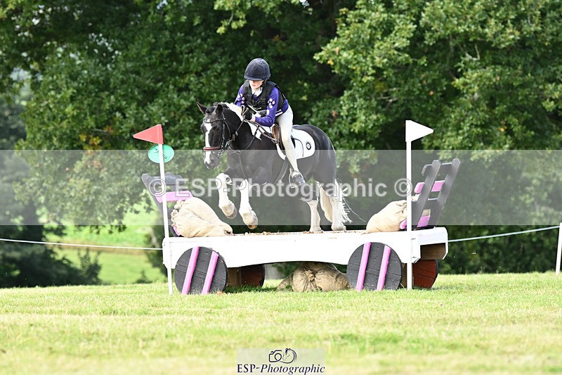 240825X-110431-31943 - 70cm XC 11.00 to 12.00