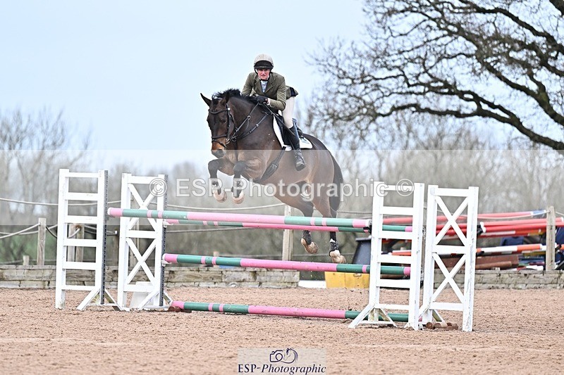 260211-132702-00561 - Cls 5 Foxhunter and 1.20m