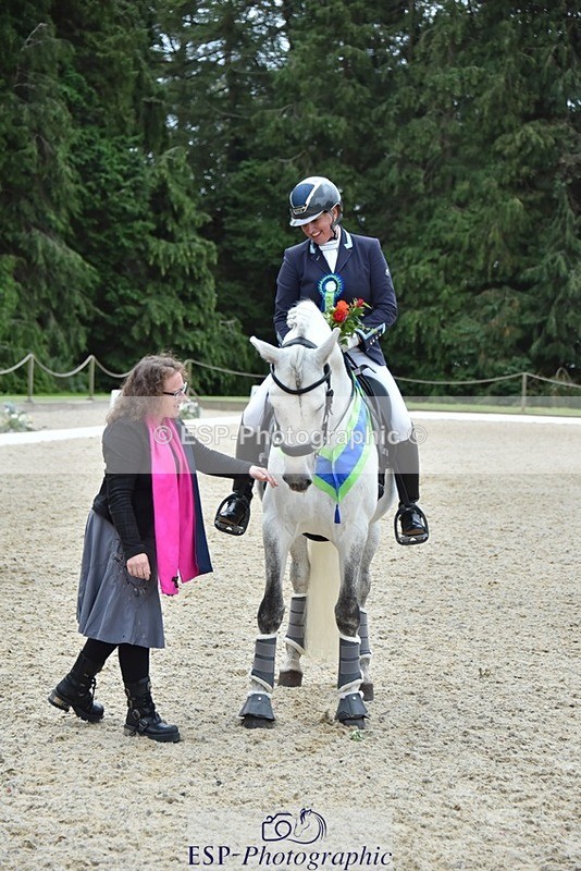 230813-181936-08806 - Medium Silver Presentations