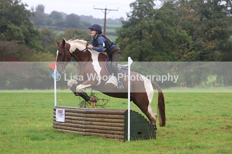 3E7A1357 - Class 2: 70cm: Half Roll Top