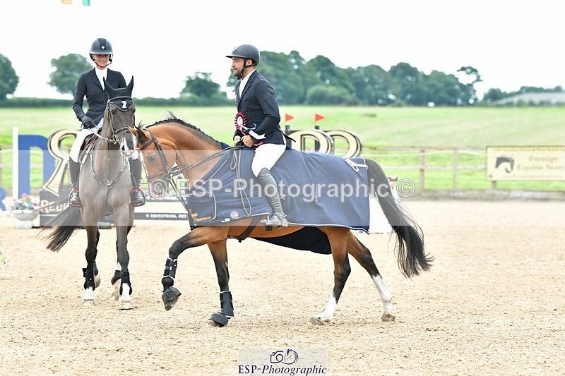 230723A-101150-10788 - Cls 4, 2 Star Small 1.30m