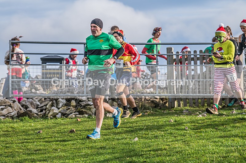 Litton-179 - Litton Christmas Cracker Fell Race (Limestone Series) Sunday 14th December 2025