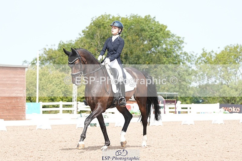 250815-113713-00897 - 010-Beatrice.ButterworthIvo.II