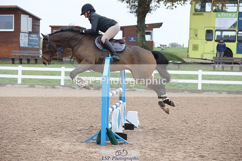 231112A-102321-03323 - Cls 17 Blue Chip Novice Winter Qualifier