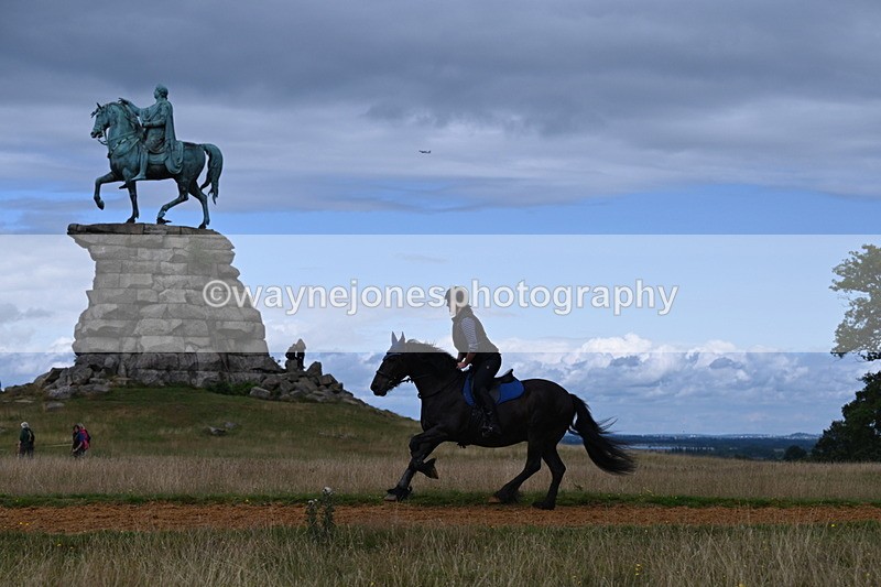 DSC_8714 - Time at Statue 13:52 to 14:33