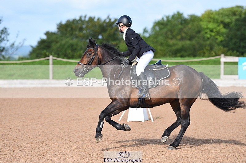 230716A-092430-01918 - Cls 32 Stepping Stones 128cm & 138cm