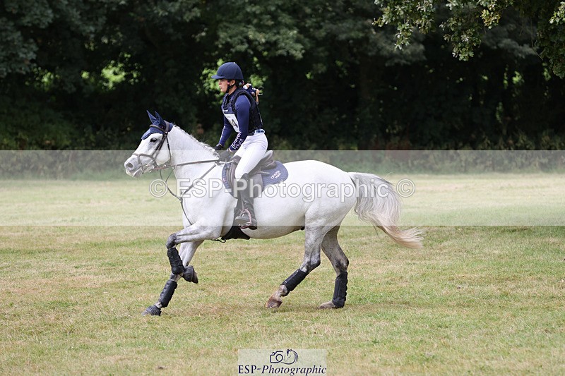 240825X-120058-32400 - 70cm XC 11.00 to 12.00