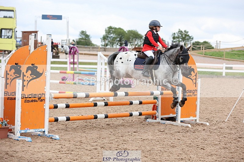 240630A-180043-16257 - Cls 28 Stepping Stones 128cm + 138cm