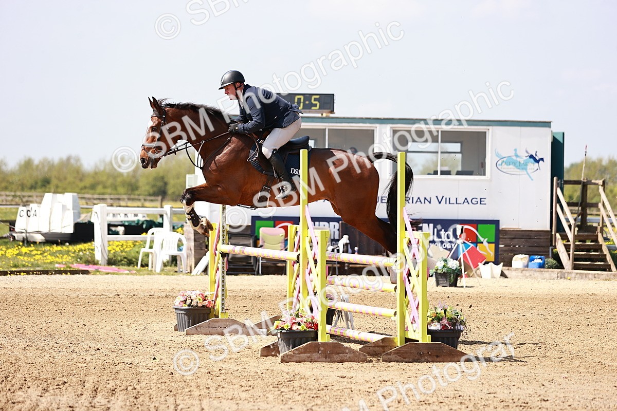  - Class 23 - Senior 1.05m