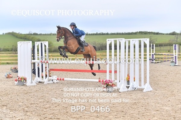 BPP_0466 - CLASS 4 FRI Senior Newcomers/ 1.10m Open