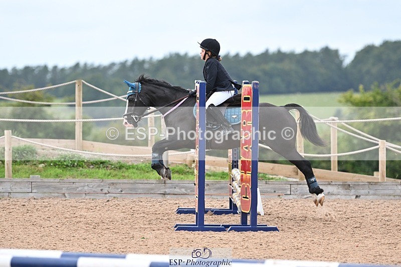 240813-161721-00205 - Clear round & 60cm