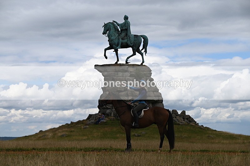 DSC_9375 - Time at Statue 14:33 to 15:10