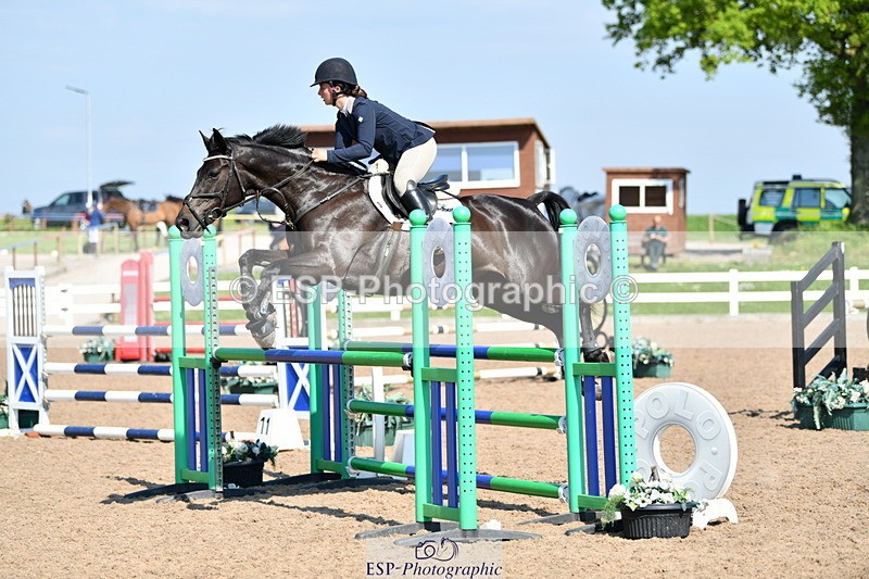 240512A-161717-19761 - Cls 44 1.05m National Am Quali