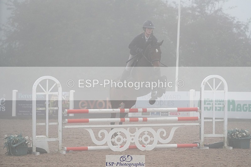251003-101747-00026 - Cls 6 British Novice and 90cm