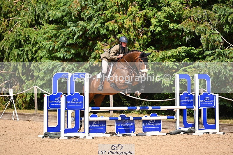 250802A-150241-06137 - F-278-Stacey.Blunn-MEADOWMARSH.DANCING.MILLIE