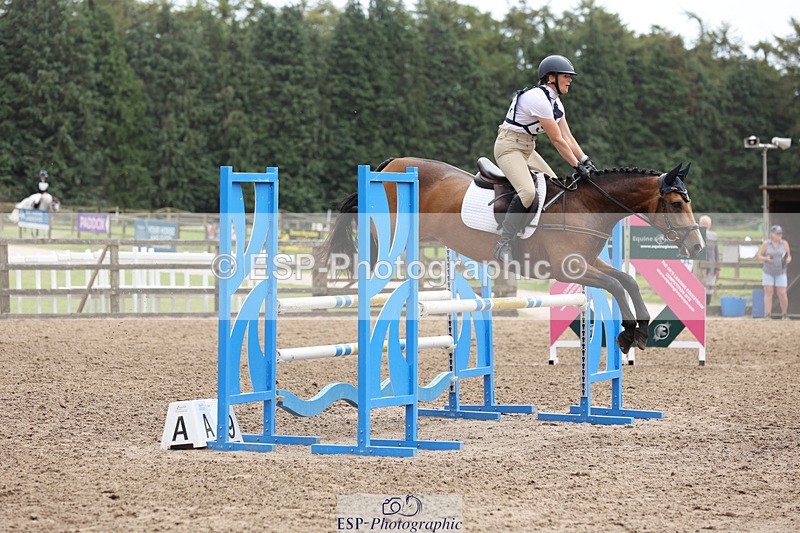 240804-124318-13369 - 514-Annie_Berry-SWANVIEW_DELTA_DAWN