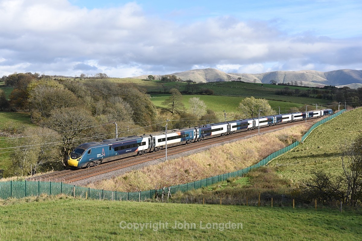 JL - 28.10.22 390013 1S52 09:30 Euston - Glasgow, Beckhouses - West Coast Main Line (north to south)