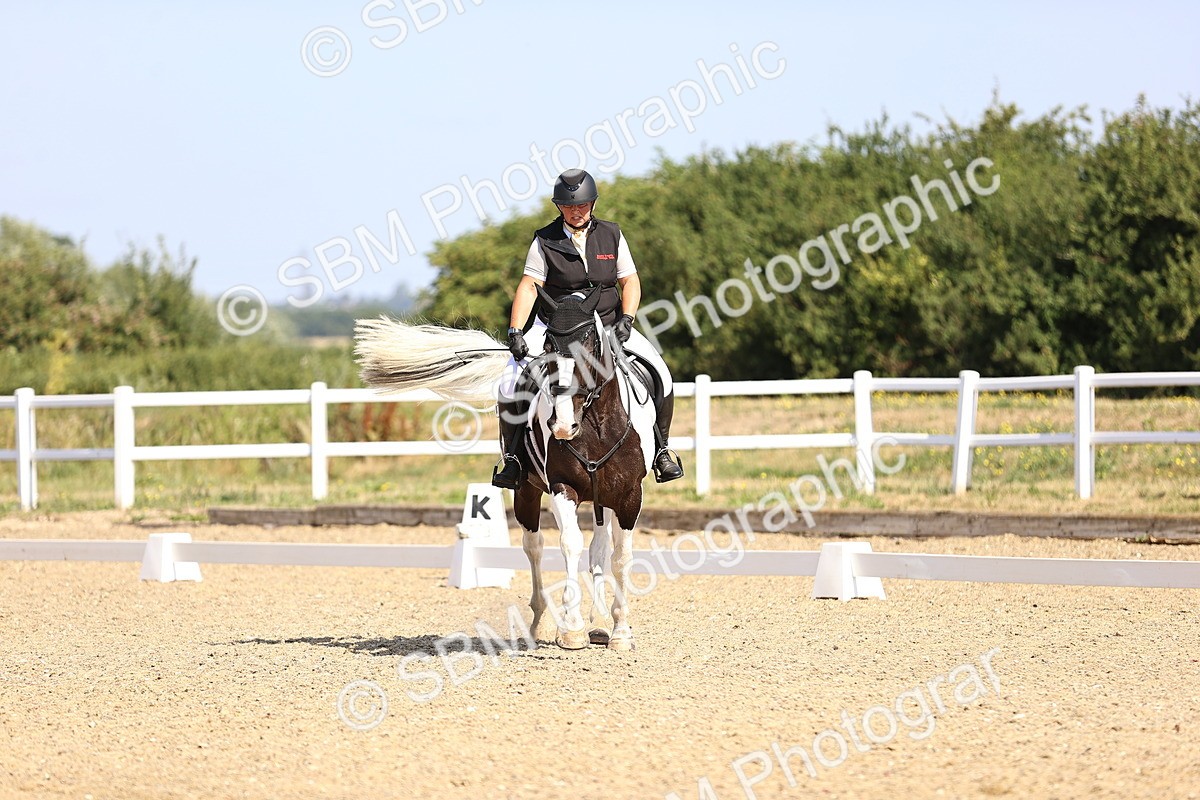 SBM_009249 - Novice 5 - 9.50-10.53