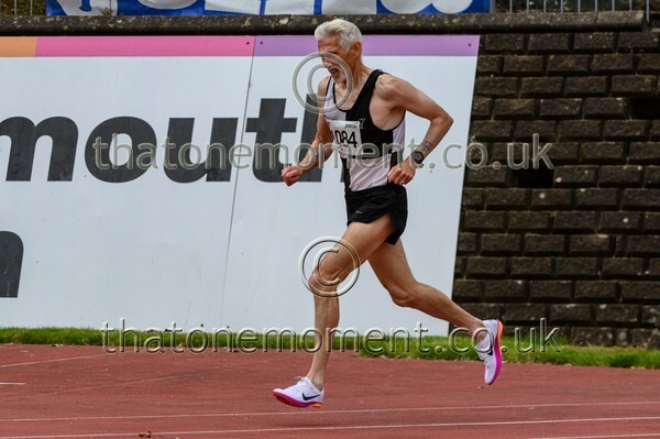 CEM26-926444 - Track Male Set Two