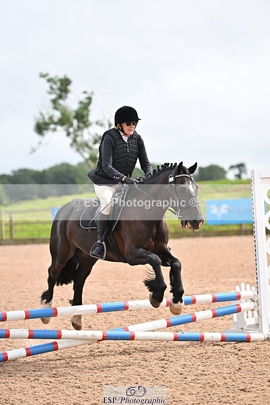 240813-154137-00066 - Clear round & 60cm