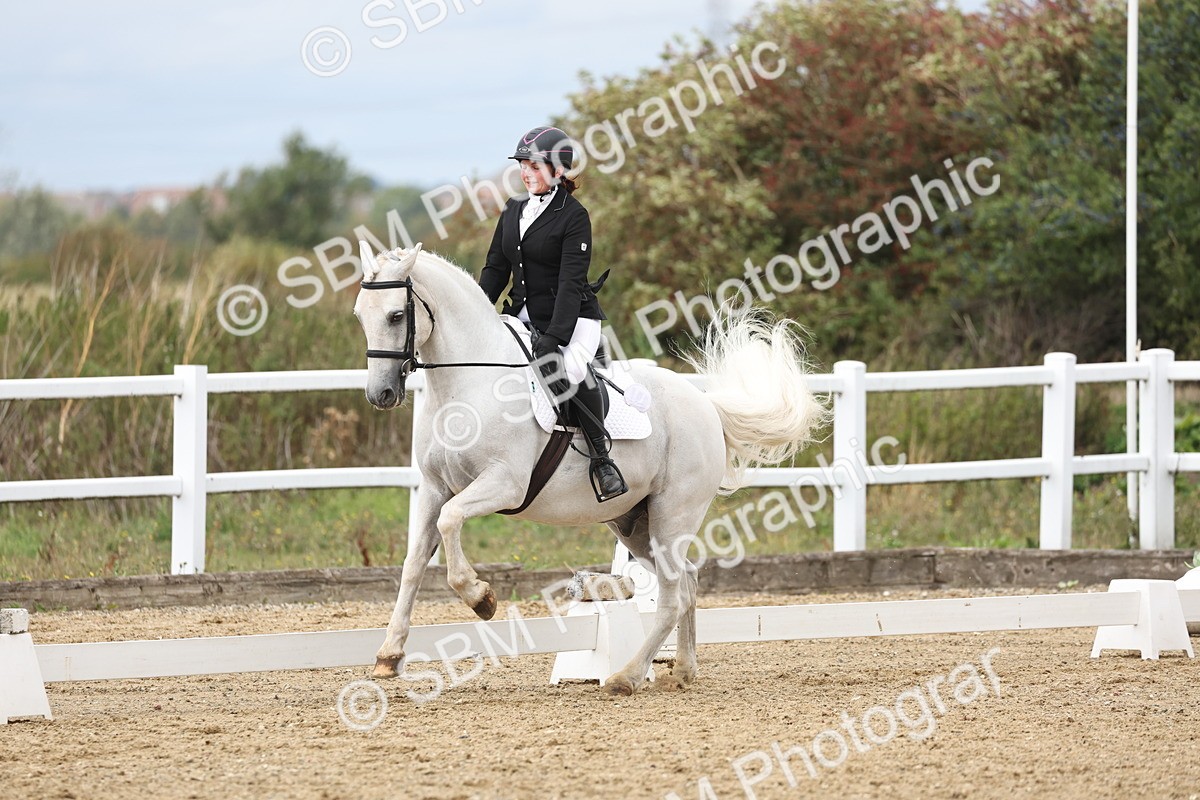 SBM_003738 - Class 8 - Novice 3 Champs