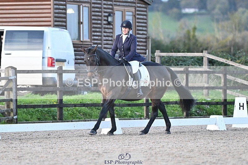 231105-160951-04037 - Cls 4 Novice 24 15.24 to 16.35 break