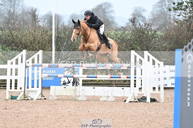 241206-135215-01015 - Cls 6 Foxhunter and 1.20m Open