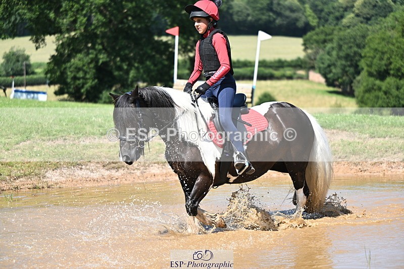 240729B-150322-03083 - Abbie's Group XC