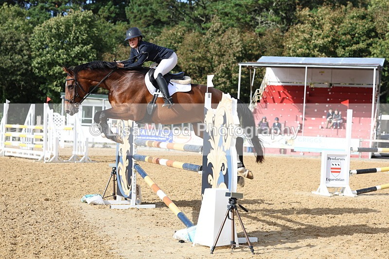 3E7A0630 - Class 13: Senior Newcomers/1.10m open