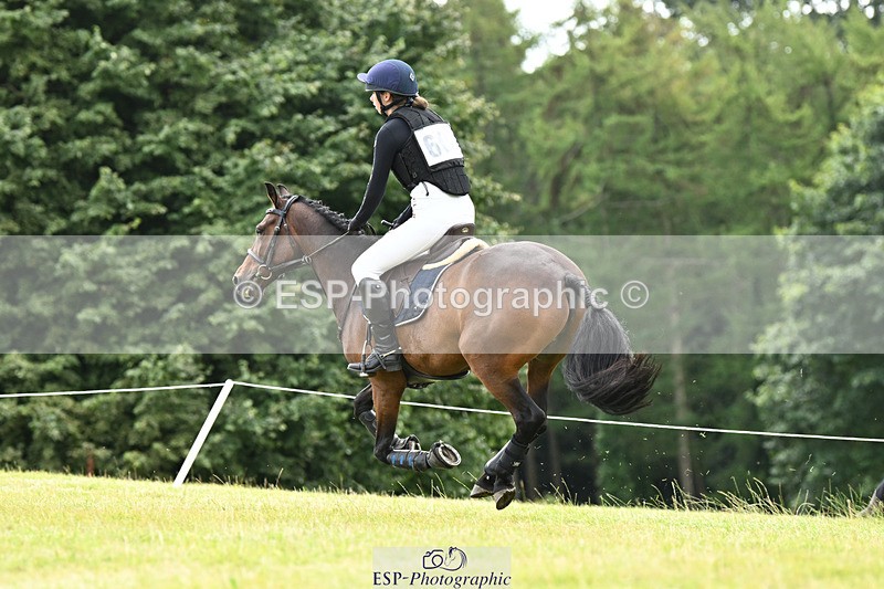 240825X-115230-32151 - 70cm XC 11.00 to 12.00