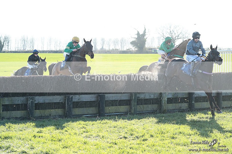 PtP 210326 1018 - VWH Cirencester Races 21/03/26