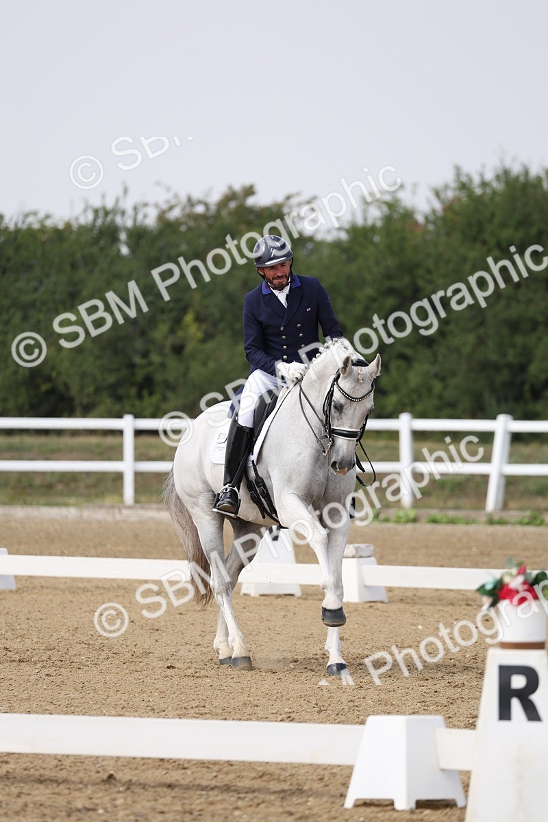 SBM_007361 - Class 9 - FEI INT I - 13.37-14.33