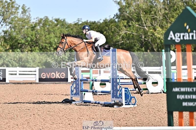 260812-095233-00119 - Cls 2 British Novice and 90cm