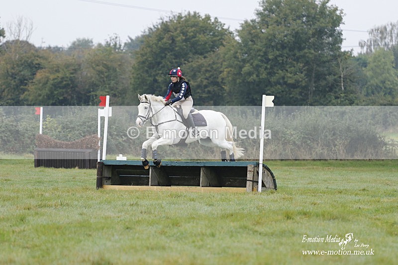 WWHT 171021 0583 - Novice Restricted (0.80m)  17/10/21