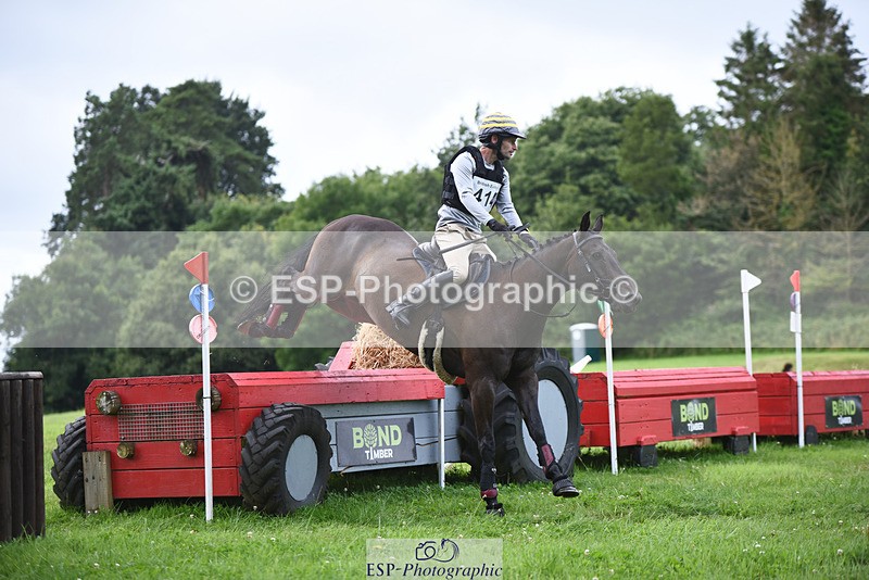 240804-113157-12314 - 414-Alex_Jupp-CARRY_ON_REGARDLESS