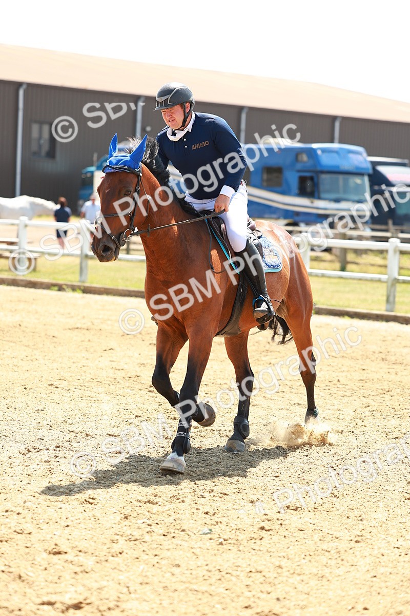 SBM_001451 - Class 4 - Senior Newcomers - 1.10m