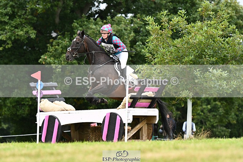 240825X-172903-37529 - 80cm XC 16.30 to 17.30