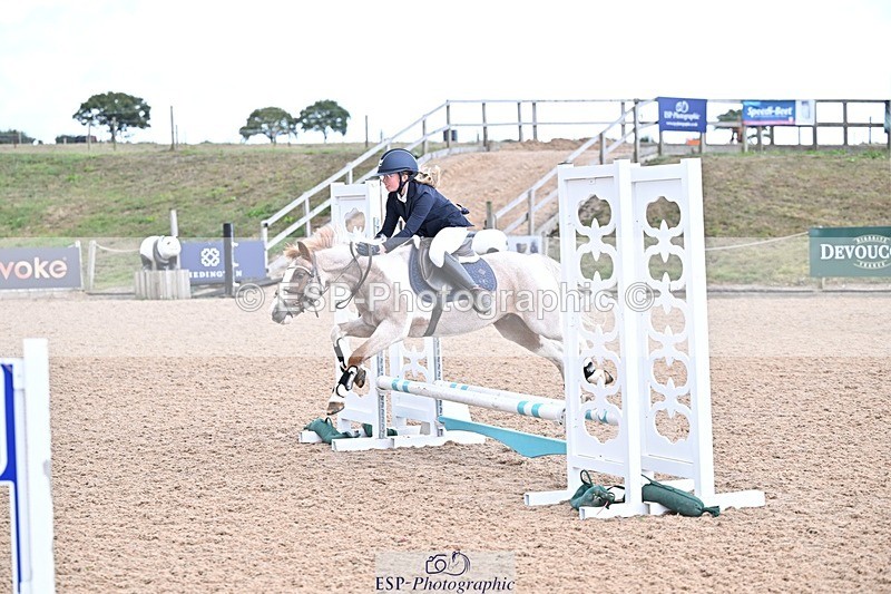 250826-152729-00115 - Clear Round and 60cm