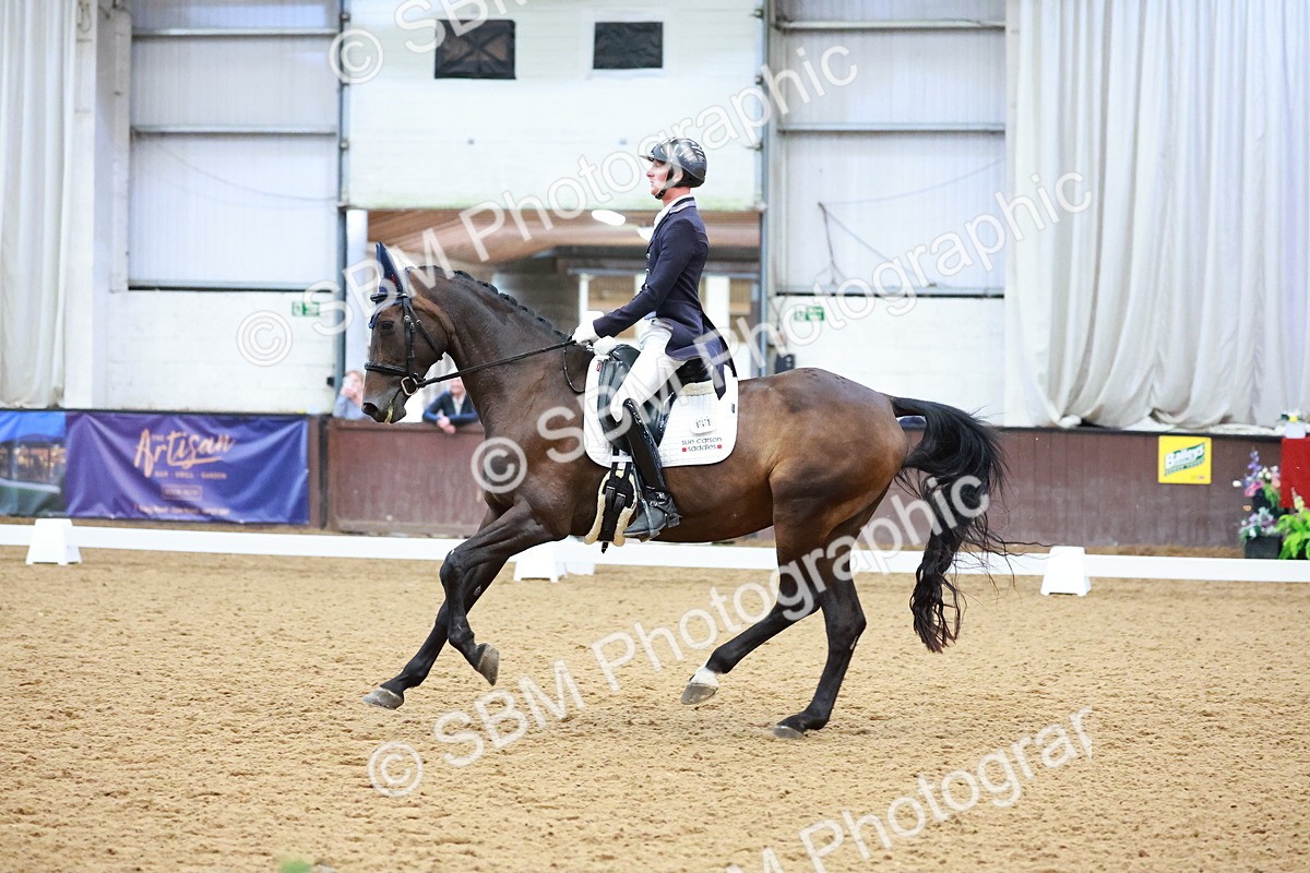 SBM_008026 - Class 9 - FEI INT II - 16.54.17.57