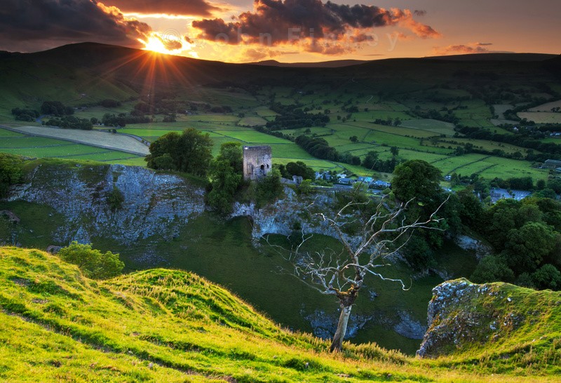 Peveril Castle, Castleton, Derbyshire - Peak District & surrounding area