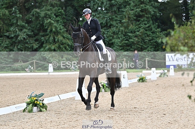 240810-103555-02486 - 209-Jess.Ralton-Newton.Freezeframe