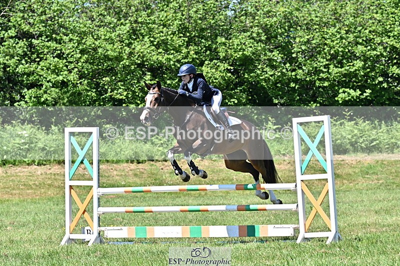 250522B-124959-02201 - 162-PRICELESS-Helen.du.Heaume