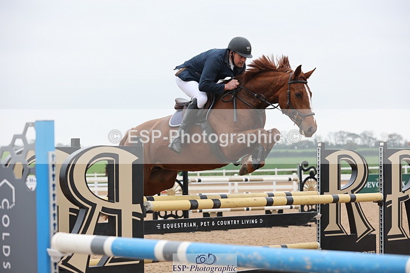 241101A-132333-02070 - FRI Cls 6 Foxhunter and 1.20m Open