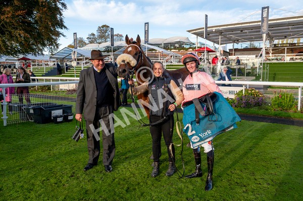 111024-Race 7-On The River-7348 - Race 7 4.55pm Ire Incentive, It Pays To Buy Irish Apprentice Handicap