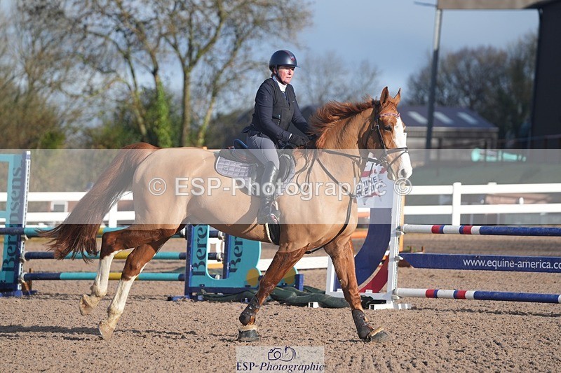 260201-101102-03001 - Cls 16 British Novice and 90cm