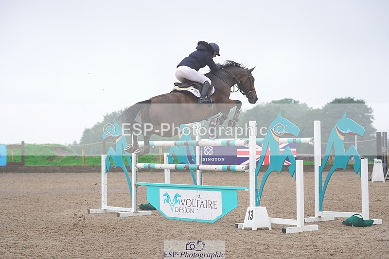 231017A-112300-06704 - Cls 26 Chard Equ Grand Prix