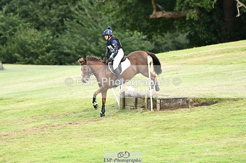 240825X-171935-37479 - 80cm XC 16.30 to 17.30